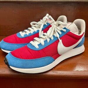 Good pair of fashion sneakers. Nike Tailwind 79